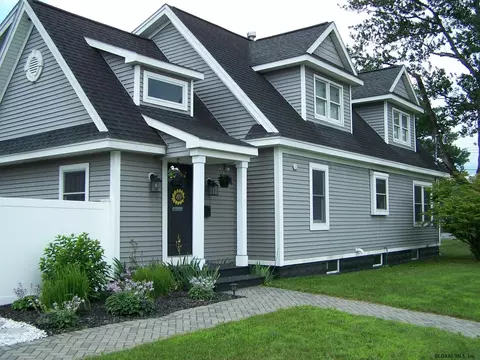 1383 Fern Ave, Schenectady, NY 12306 photo 2