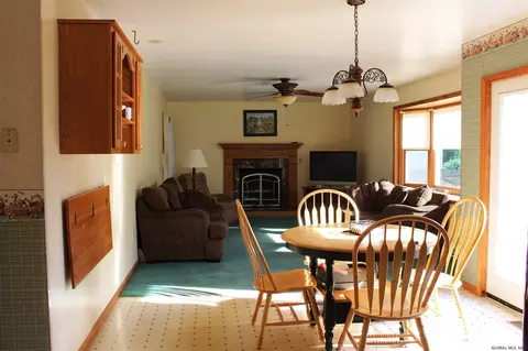 1885 Ferguson St, Schenectady, NY 12303 photo 7
