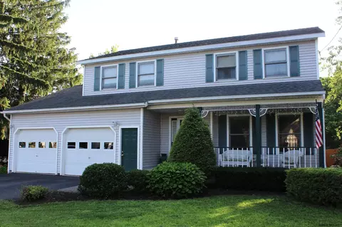 1885 Ferguson St, Schenectady, NY 12303 photo 2