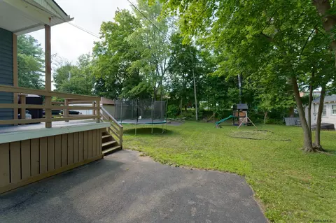 135 Marriott Ave, Schenectady, NY 12304 photo 32