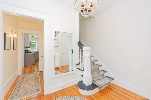 135 Marriott Ave, Schenectady, NY 12304 photo 6
