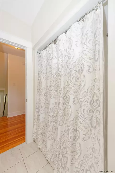 135 Marriott Ave, Schenectady, NY 12304 photo 30