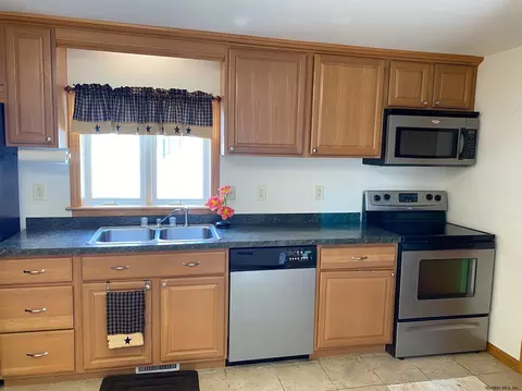 528 Lower Wright St, Hudson Falls, NY 12839 photo 8