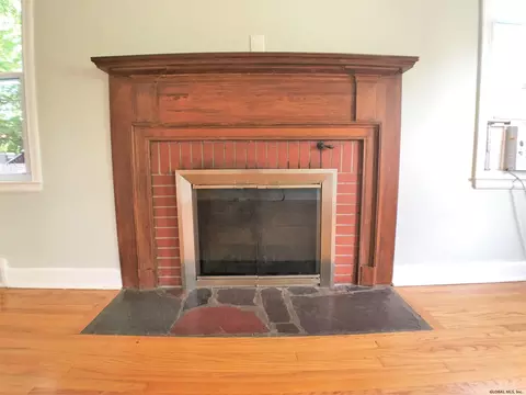 1309 Keyes Ave, Schenectady, NY 12309 photo 9