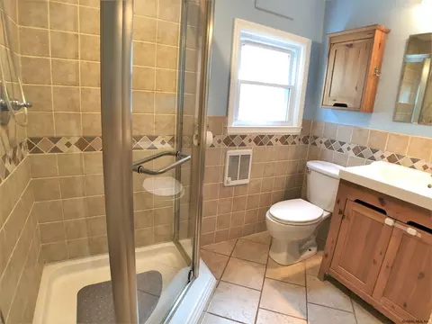 1309 Keyes Ave, Schenectady, NY 12309 photo 24