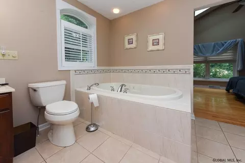 3231 E Lydius St, Schenectady, NY 12303 photo 22