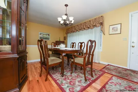 3231 E Lydius St, Schenectady, NY 12303 photo 8
