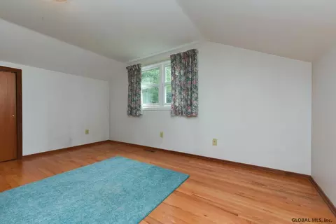 3231 E Lydius St, Schenectady, NY 12303 photo 16