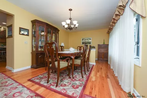3231 E Lydius St, Schenectady, NY 12303 photo 7