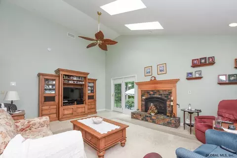 3231 E Lydius St, Schenectady, NY 12303 photo 15