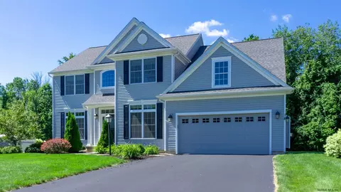 18 Mill Towne Dr, Waterford, NY 12188 photo 1