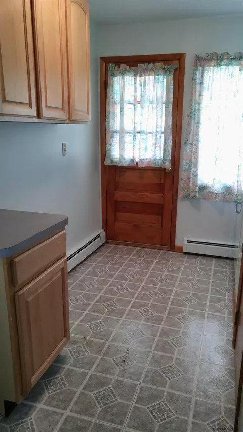 1266 Frantzke Ave, Schenectady, NY 12309 photo 7