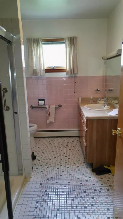 1266 Frantzke Ave, Schenectady, NY 12309 photo 10