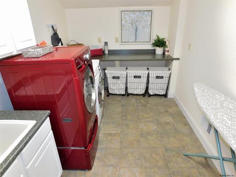 116 Saddlebrook La, Schenectady, NY 12302 photo 66