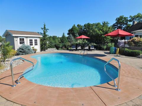 116 Saddlebrook La, Schenectady, NY 12302 photo 23