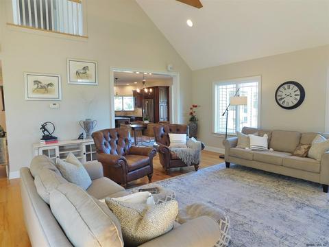 116 Saddlebrook La, Schenectady, NY 12302 photo 36