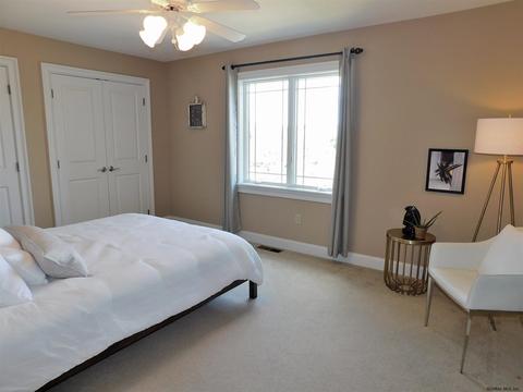 116 Saddlebrook La, Schenectady, NY 12302 photo 48