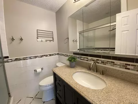 206 Walnut Ln, Slingerlands, NY 12159 photo 13