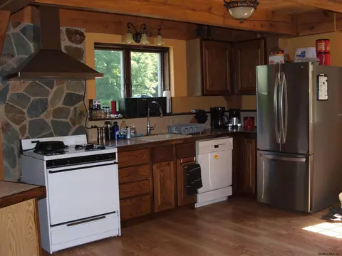 22 Mercurio Way, Granville, NY 12832 photo 6