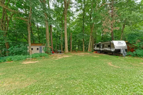 1 Woodcrest Dr # B, Glenville, NY 12302 photo 35