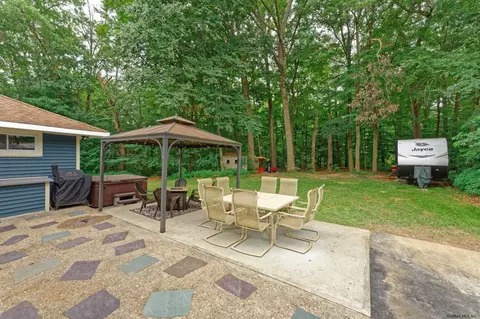 1 Woodcrest Dr # B, Glenville, NY 12302 photo 32
