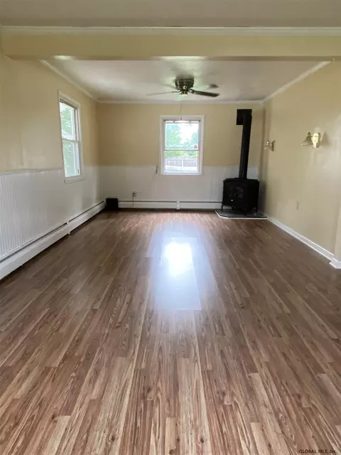 1065 Roberta Rd, Schenectady, NY 12303 photo 9