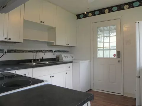 1065 Roberta Rd, Schenectady, NY 12303 photo 7