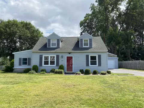 1065 Roberta Rd, Schenectady, NY 12303 photo 3