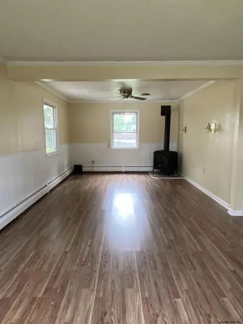 1065 Roberta Rd, Schenectady, NY 12303 photo 8