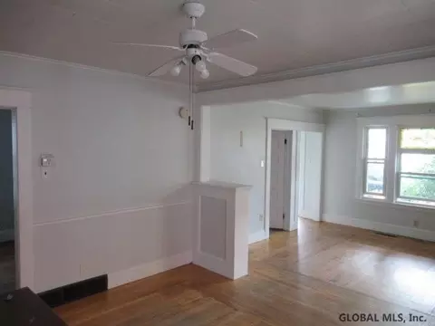 8 Princeton St, Schenectady, NY 12304 photo 7
