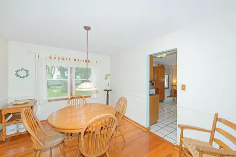 108 Peyton Rd, Schenectady, NY 12303 photo 8