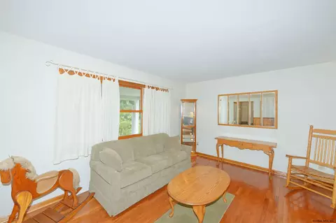 108 Peyton Rd, Schenectady, NY 12303 photo 6