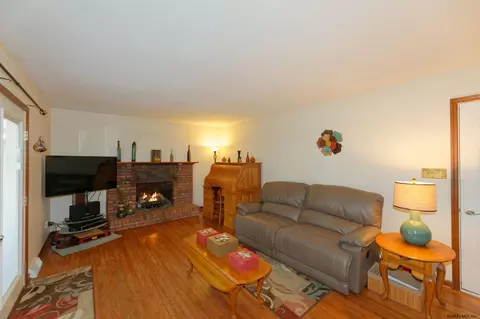 108 Peyton Rd, Schenectady, NY 12303 photo 11