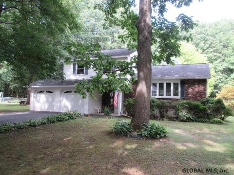 69 Paradowski Rd, Schenectady, NY 12302 photo 3