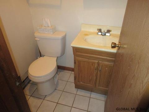 69 Paradowski Rd, Schenectady, NY 12302 photo 13