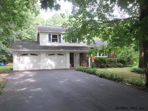 69 Paradowski Rd, Schenectady, NY 12302 photo 2