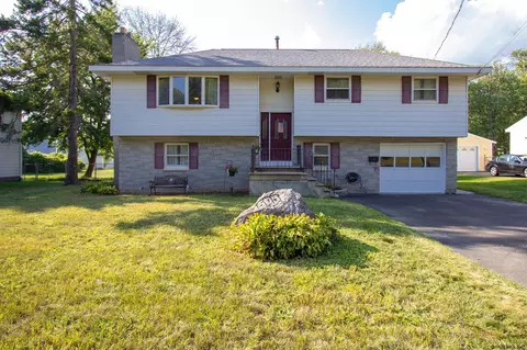511 Chadwick Rd, Schenectady, NY 12304 photo 1