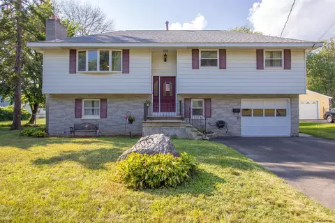 511 Chadwick Rd, Schenectady, NY 12304 photo 3