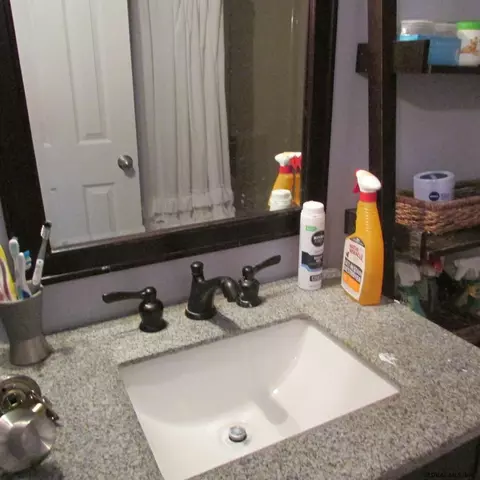 1012 Dresden Ct, Delmar, NY 12054 photo 9
