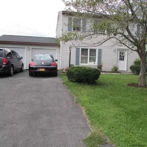 1012 Dresden Ct, Delmar, NY 12054 photo 2