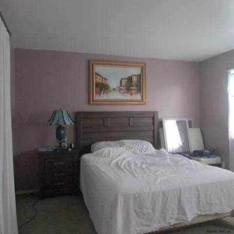 1012 Dresden Ct, Delmar, NY 12054 photo 15