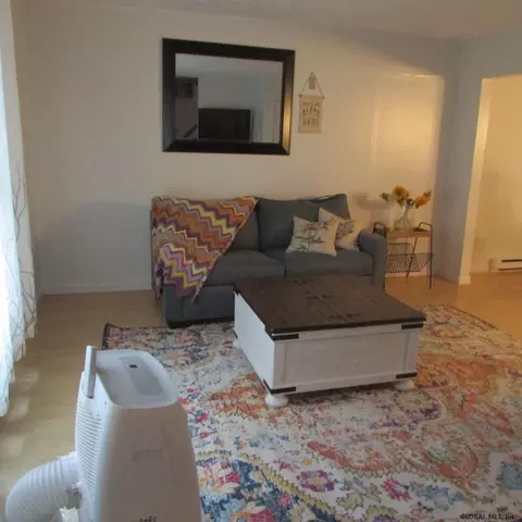 1012 Dresden Ct, Delmar, NY 12054 photo 3