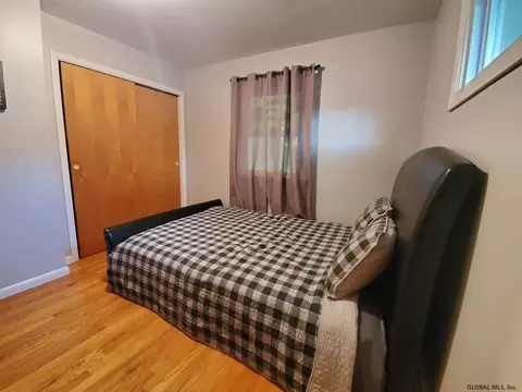 8 Denison Rd, Schenectady, NY 12309 photo 32