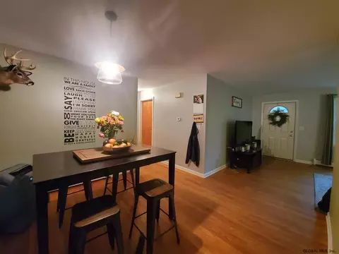 8 Denison Rd, Schenectady, NY 12309 photo 16
