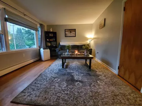 8 Denison Rd, Schenectady, NY 12309 photo 8