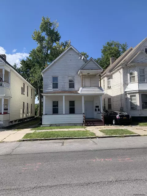 41 Mcclellan St, Schenectady, NY 12304 photo 1
