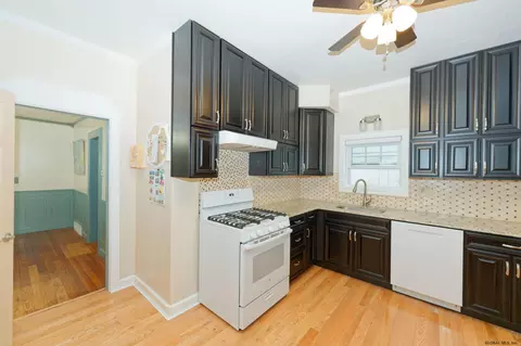 234 Division St, Schenectady, NY 12304 photo 14