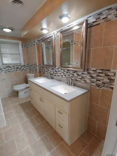 974 Obrien Ave, Schenectady, NY 12303 photo 40