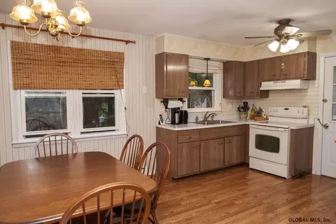 20 Lakeside Dr, Castleton, NY 12033 photo 6