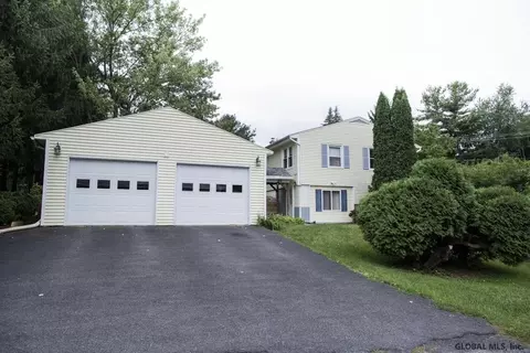 20 Lakeside Dr, Castleton, NY 12033 photo 3